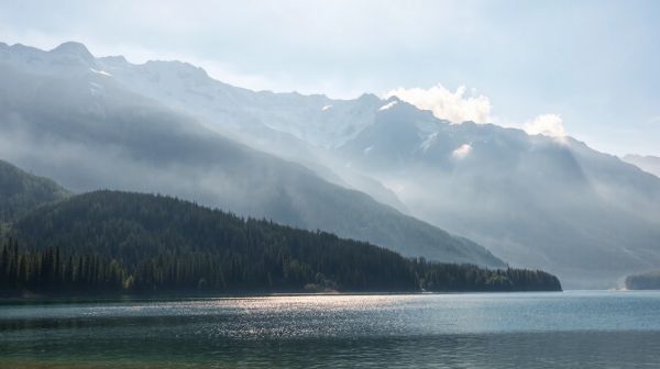 Explorez votre propre expérience des montagnes enchanteuses