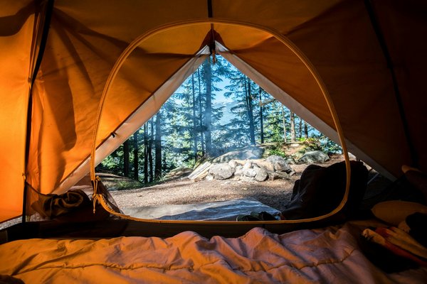 Les 10 campings incontournables pour les amateurs de randonnées